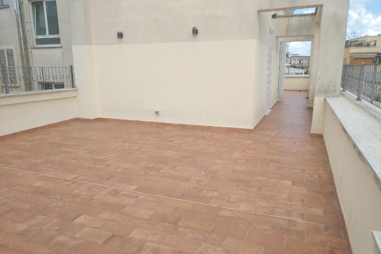 Via Raffaele Balestra Apartamento *